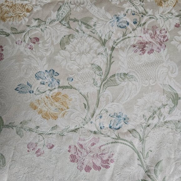 Oval Tablecloth Ivory White Embroidered Floral Cotton Cloth Dining Kitchen 80x62 - Picture 1 of 7